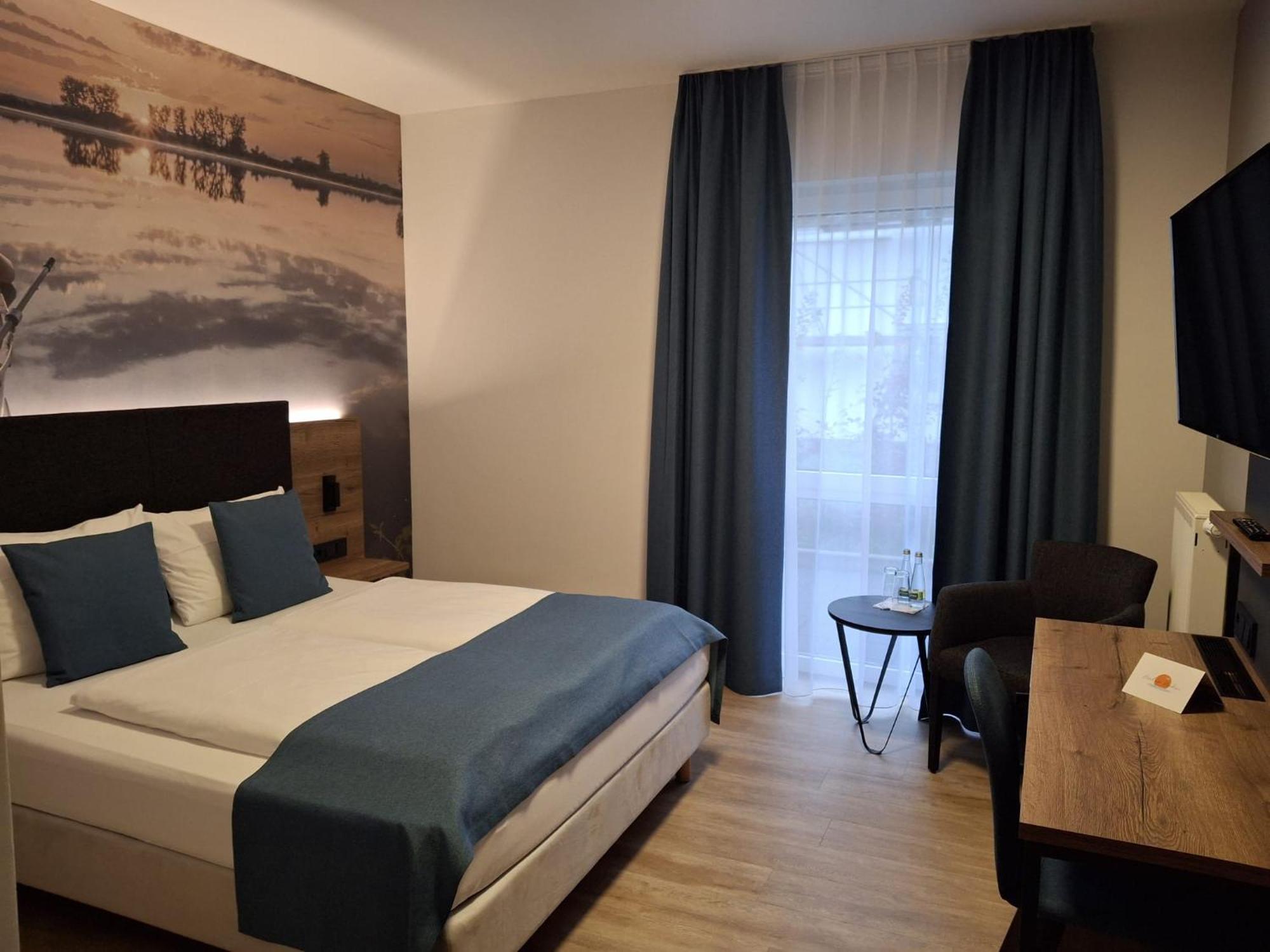 Hotel Am Hardtsee Ubstadt-Weiher Eksteriør bilde
